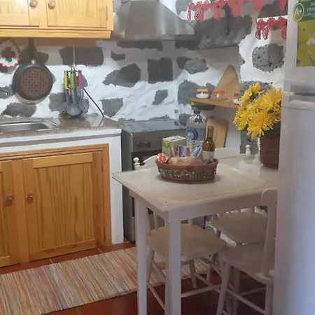 Adega Do Pesqueiro Alto *